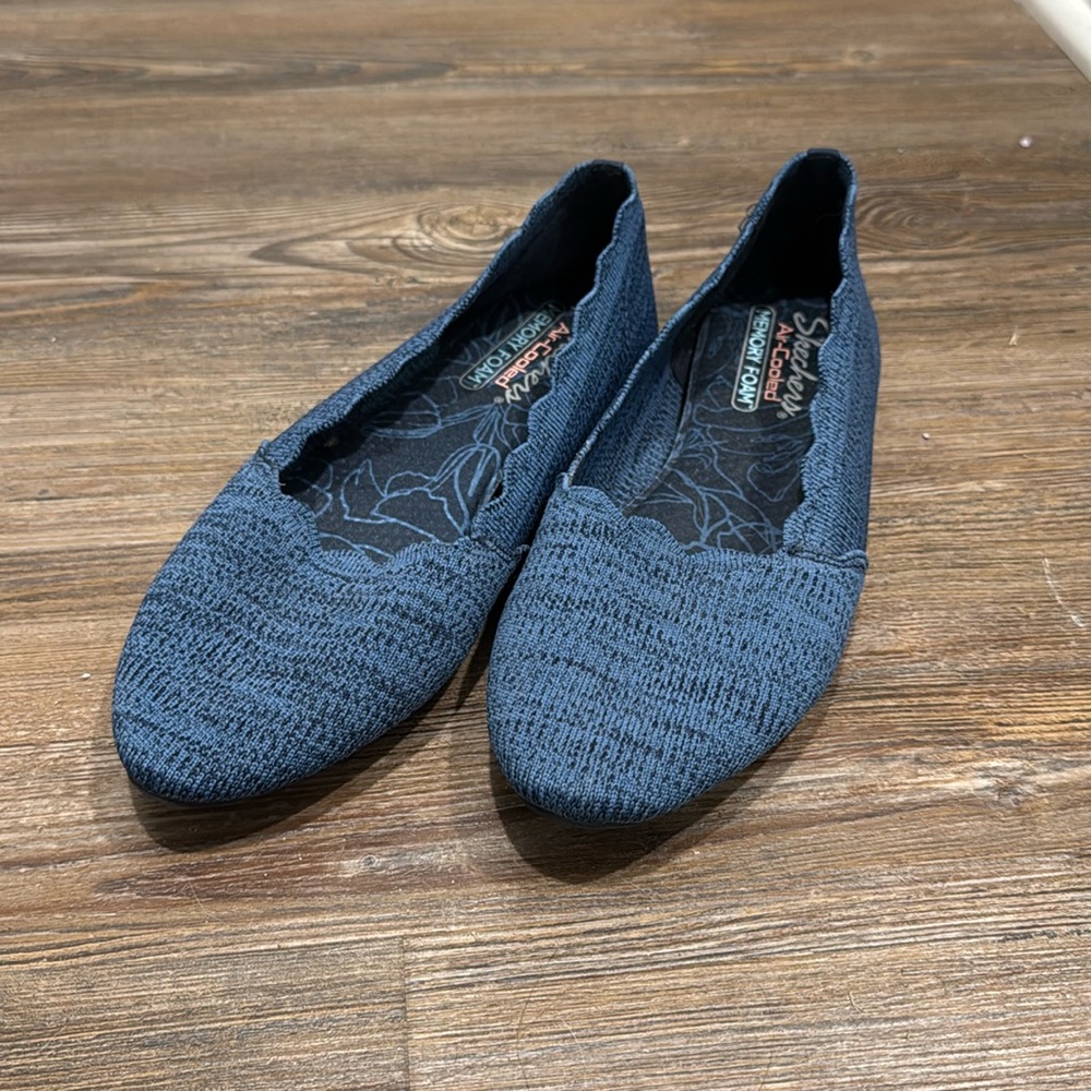 Blue Skechers 8.5